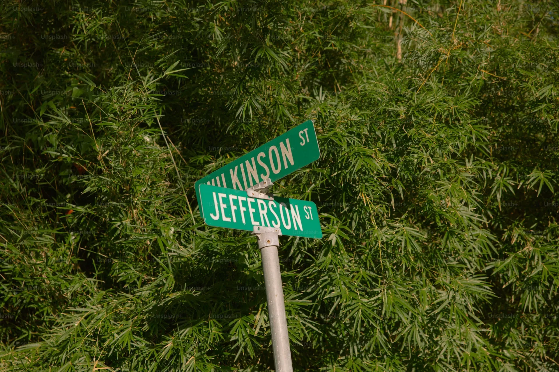 Locksmith services in North Loop